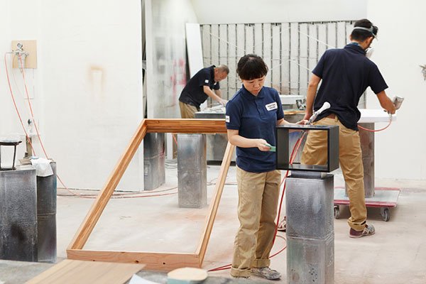 ニシザキ工芸塗装部について