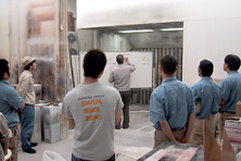 ニシザキ工芸塗装部・社内研修